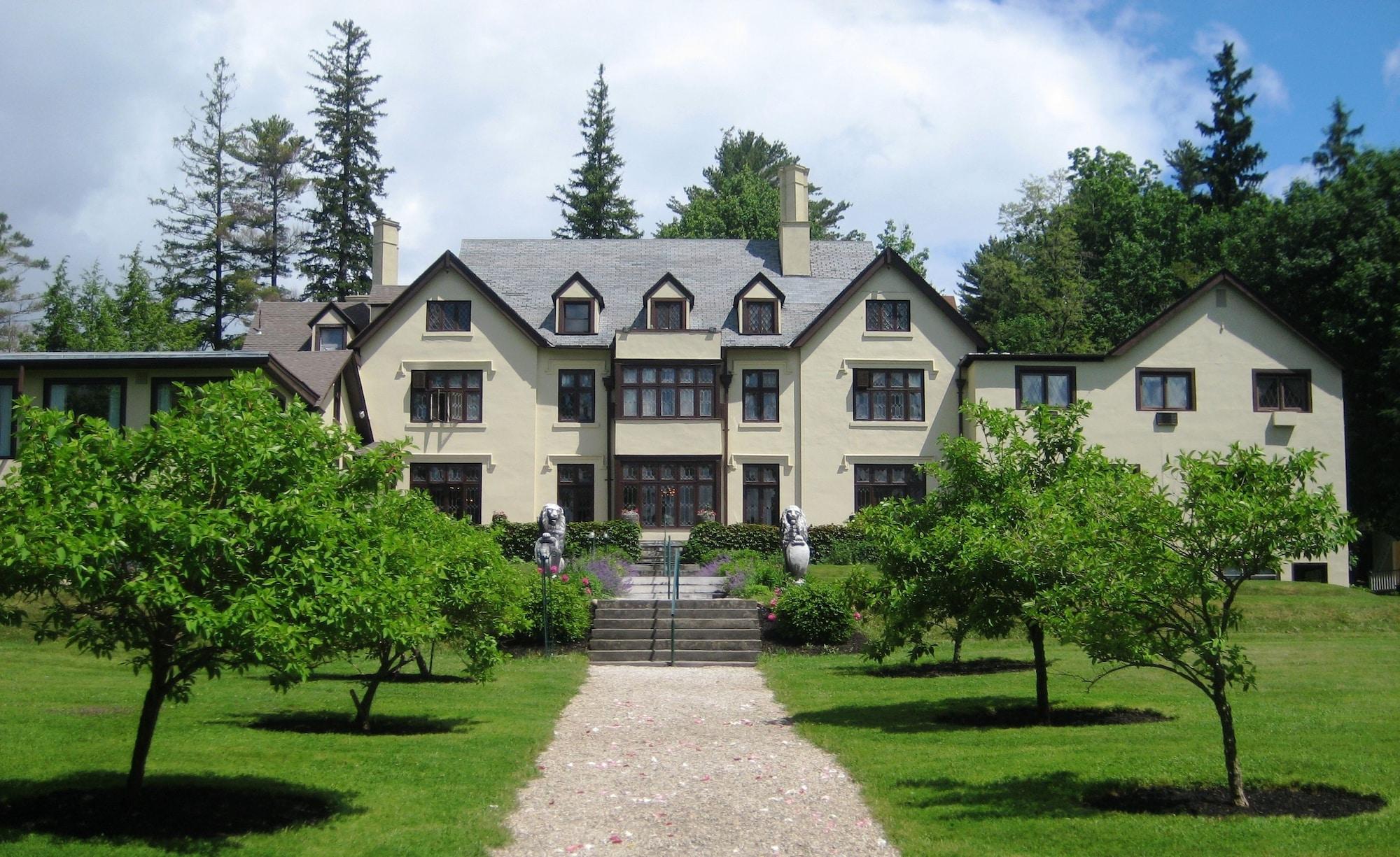 Seven Hills Inn Ленокс Екстер'єр фото