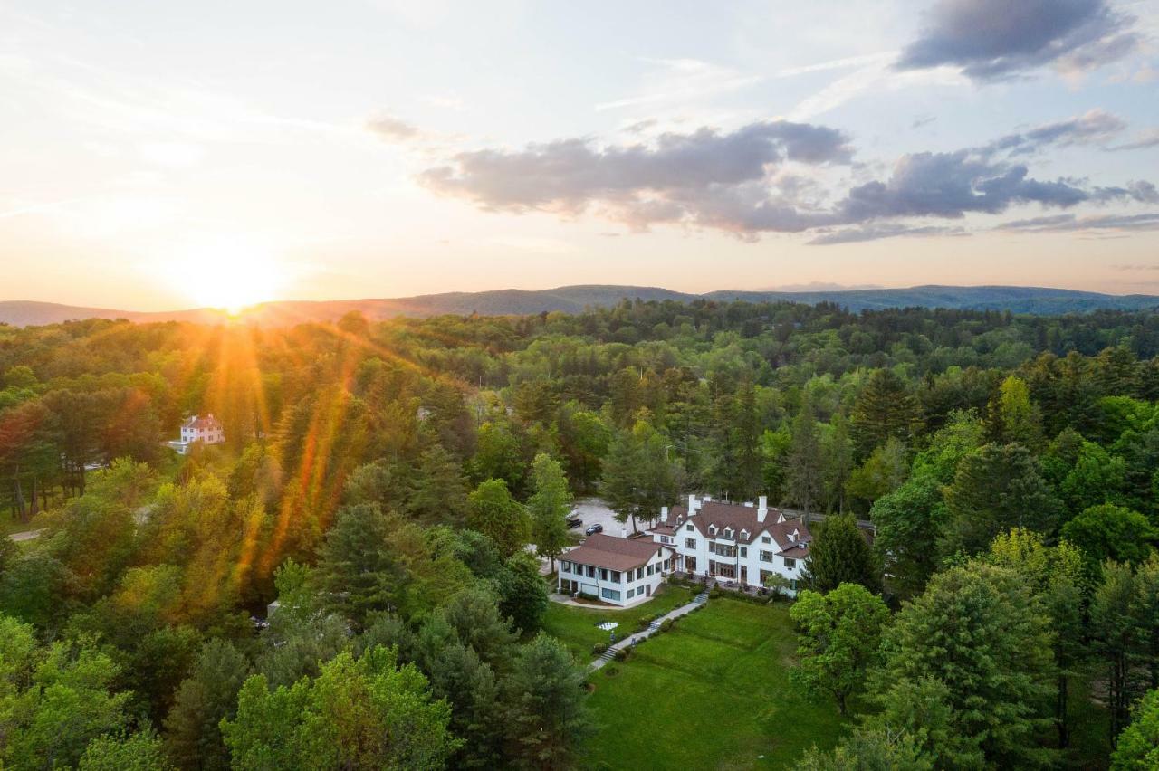 Seven Hills Inn Ленокс Екстер'єр фото